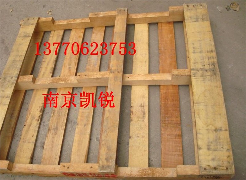 供应二手木托盘,磁性材料卡,木托盘